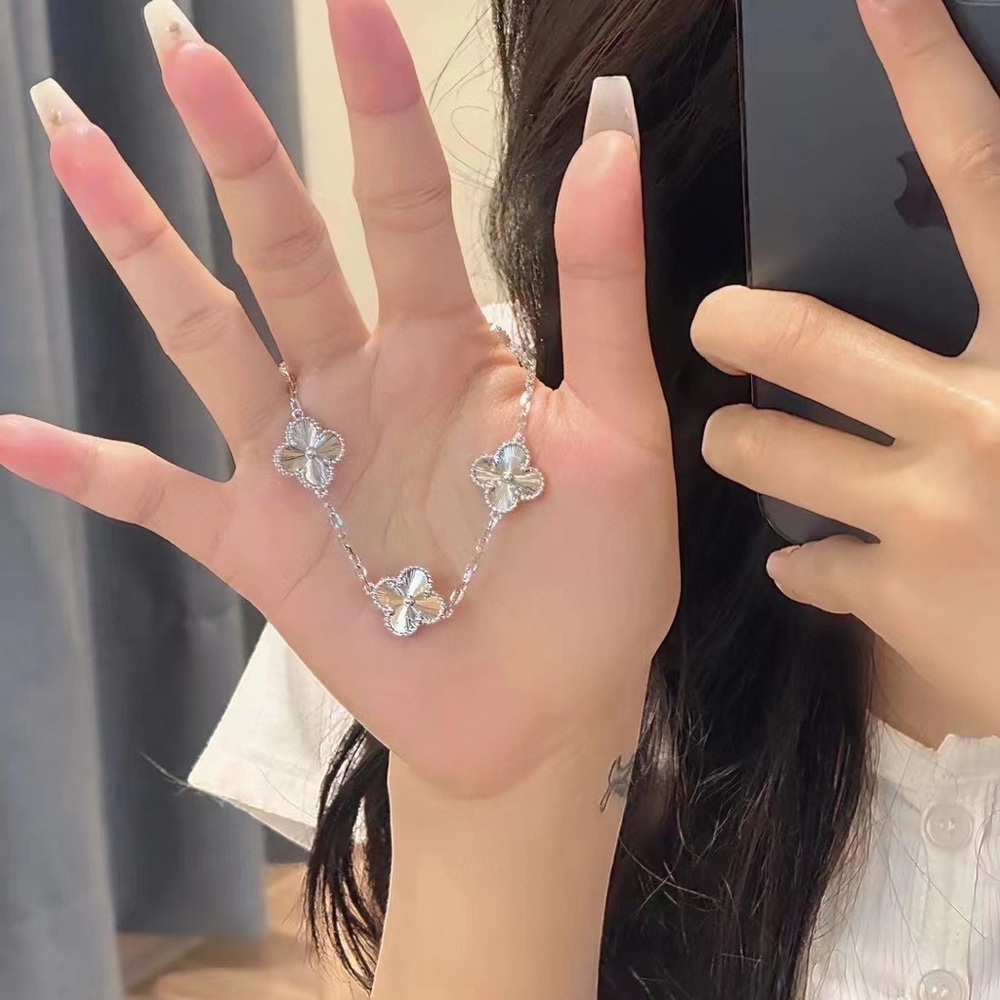 Elegant Silver Flower Bracelet